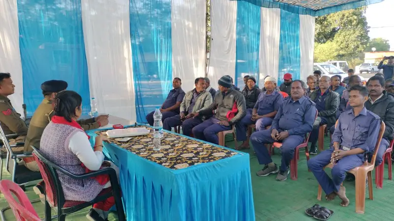 कटघोरा थाना प्रांगण में कोटवारों का कराया सम्मेलन.. दिए आवश्यक निर्देश.